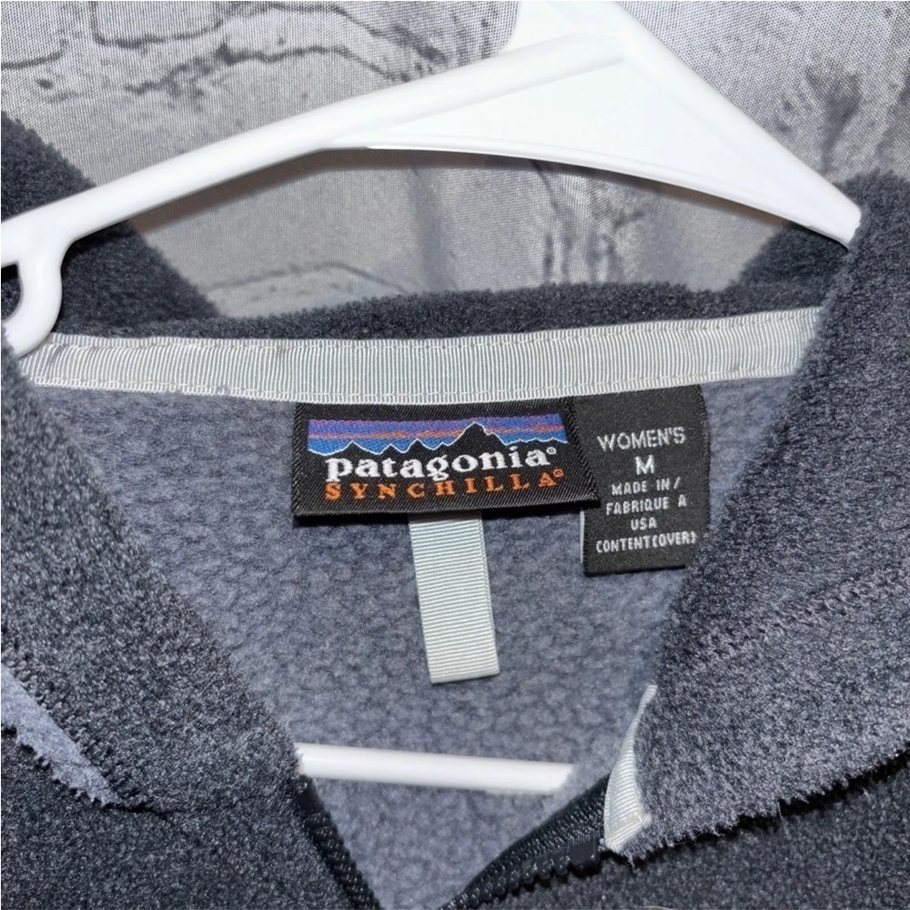Patagonia Synchilla Hooded Fleece Zip Up Jacket Pockets Gray Black Size Medium - Picture 2 of 5
